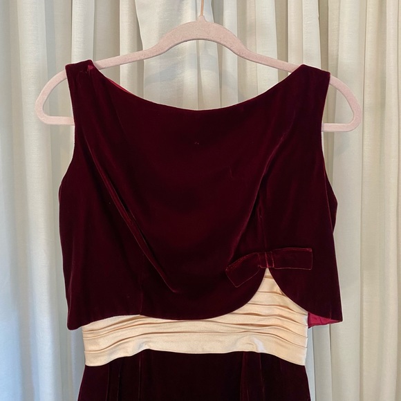 Vintage 50s Burgundy Velvet Cocktail Dress🍷 - Picture 2 of 7
